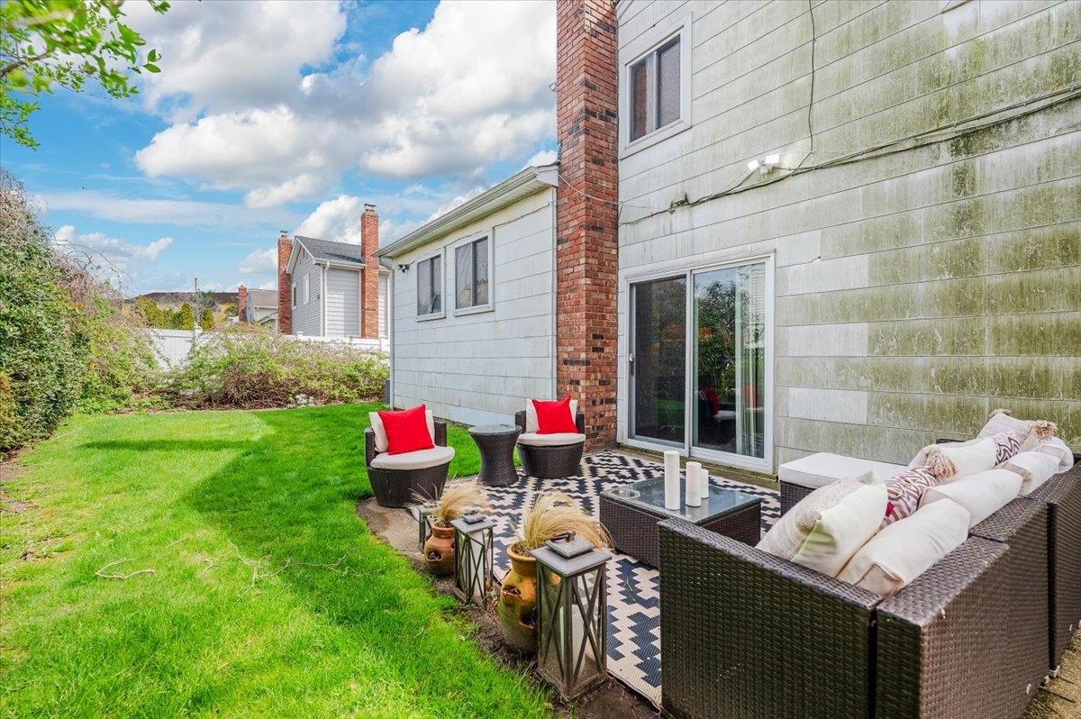 Atlantic Beach, New York 11509, United States, 4 Bedrooms Bedrooms, ,3 BathroomsBathrooms,Residential,Active,154087