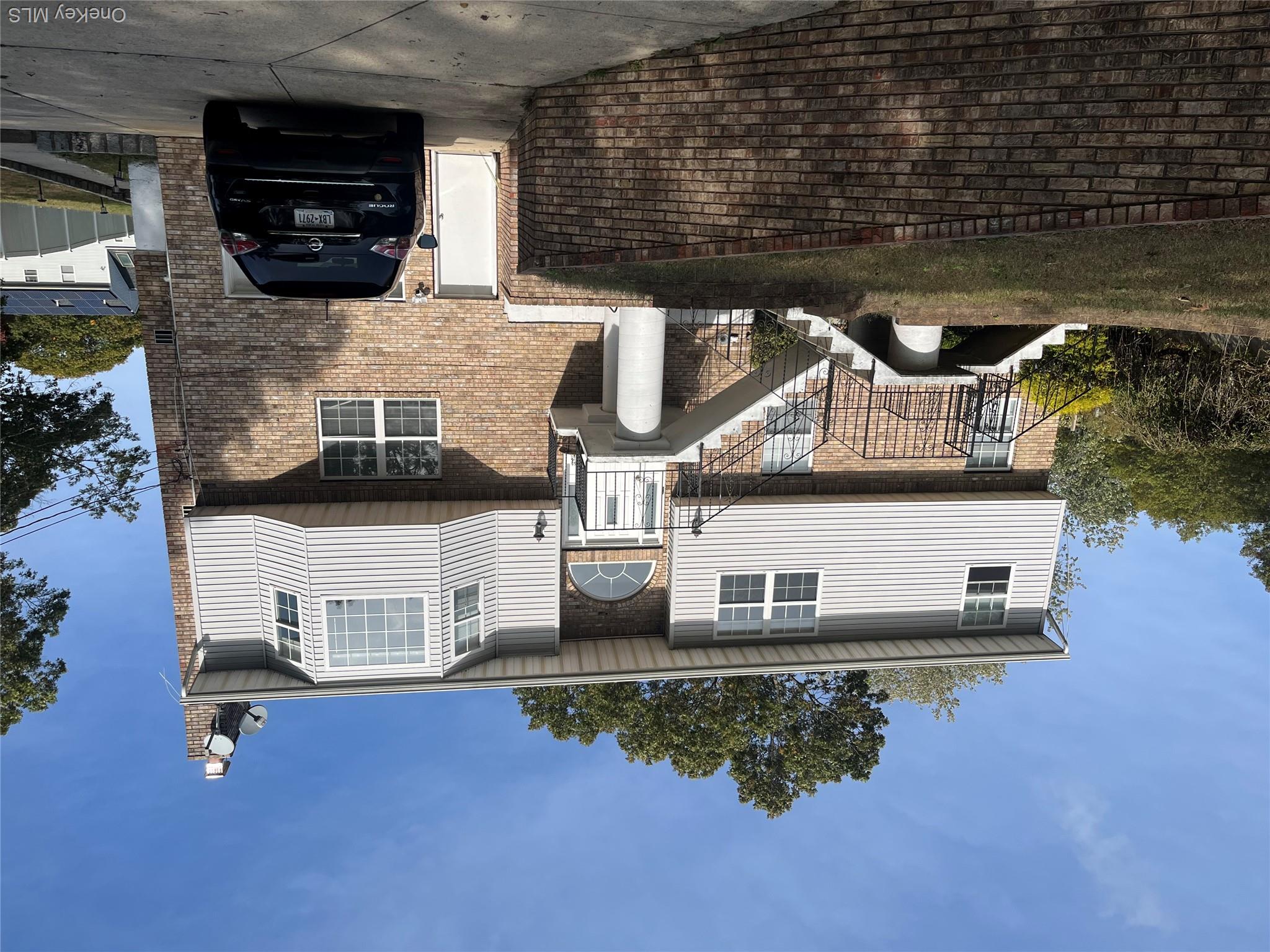 Photo 1 of 29 — 39 Elder Avenue, Farmingville, NY 11738