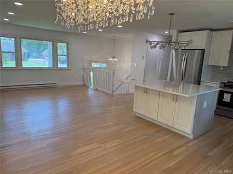 Homes For Rent - 72 Blooming Grove Turnpike<br/> New Windsor, NY 12553