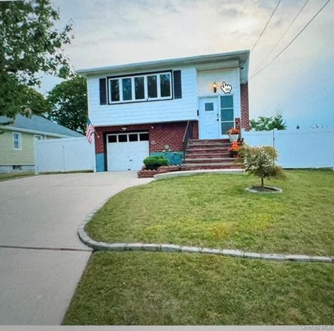 Apartment For Rent - 12 Terrace View Road<br/> Farmingdale, NY 11735
