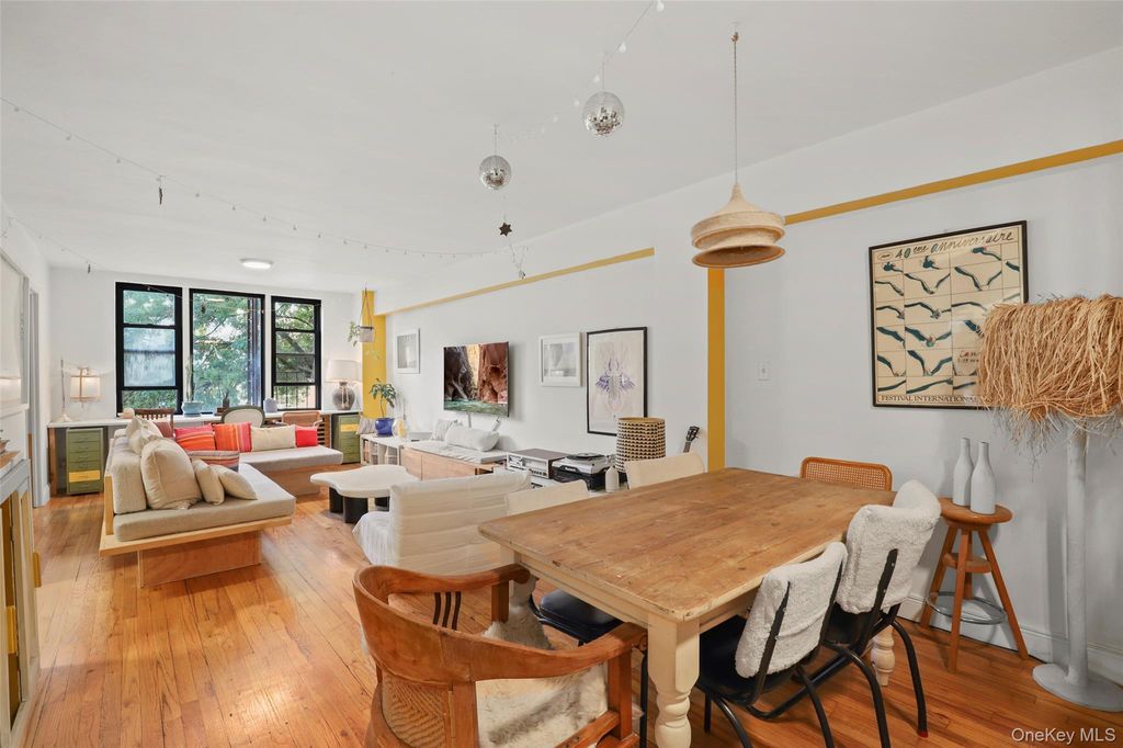 Photo of 610 Waring Avenue #2T, Bronx, NY 10467 (MLS # 922486)