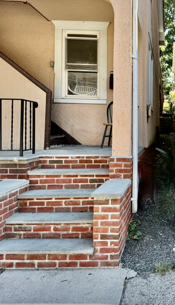 74 Yale Avenue