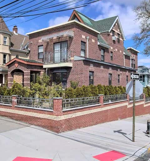 Multifamily For Sale - 125-19 14th Ave. Ave<br/> College Point, NY 11356