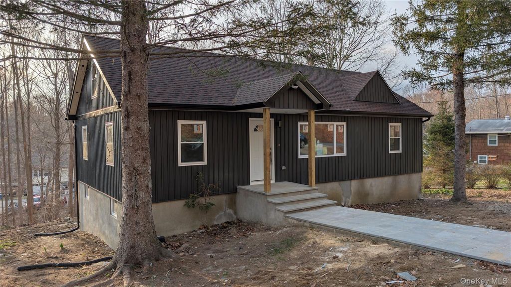 Photo of 9 Park Road, Carmel, NY 10512 (MLS # 974972)