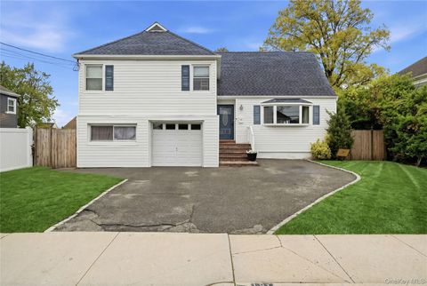 Homes For Sale - 181 Branch Avenue<br/> Freeport, NY 11520