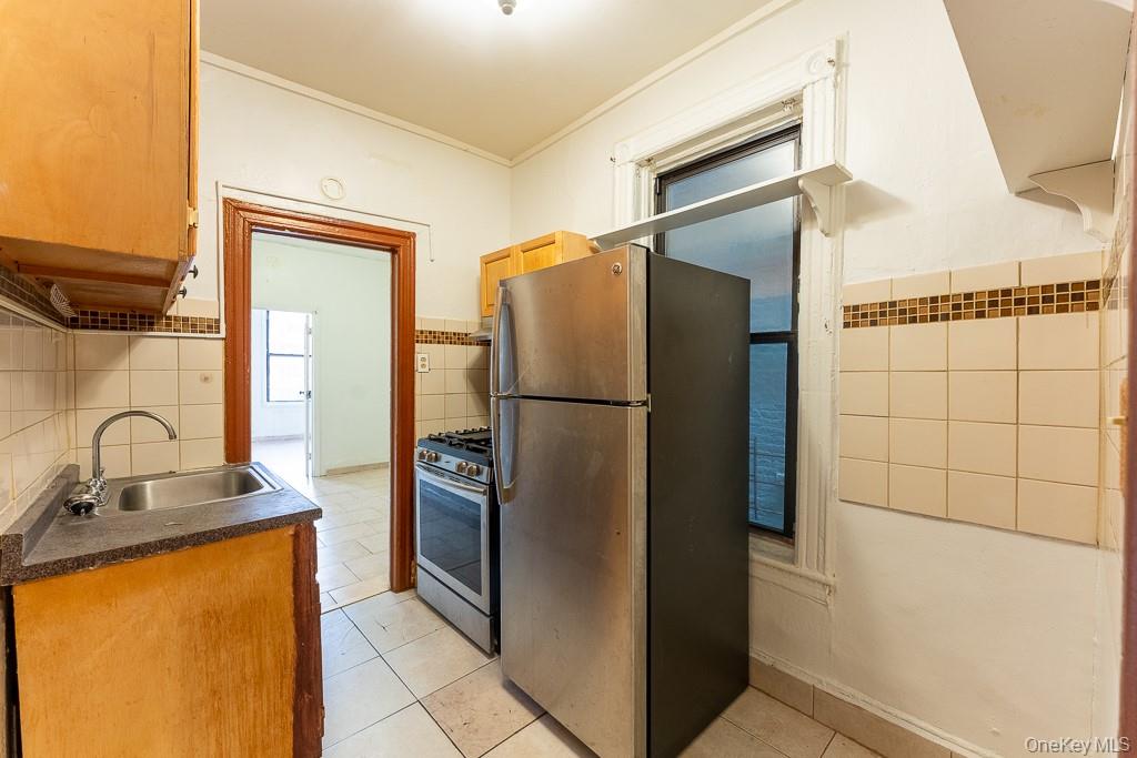 529 E. 12th Street C5