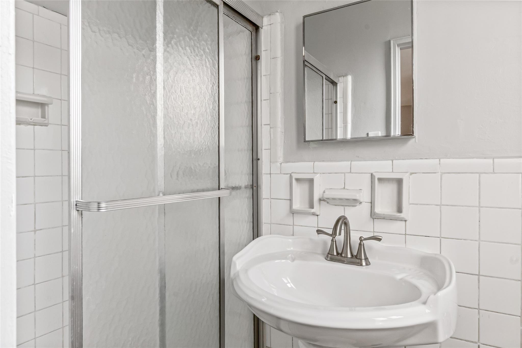 140-15 Holly Avenue #4E, Flushing, New York image 13