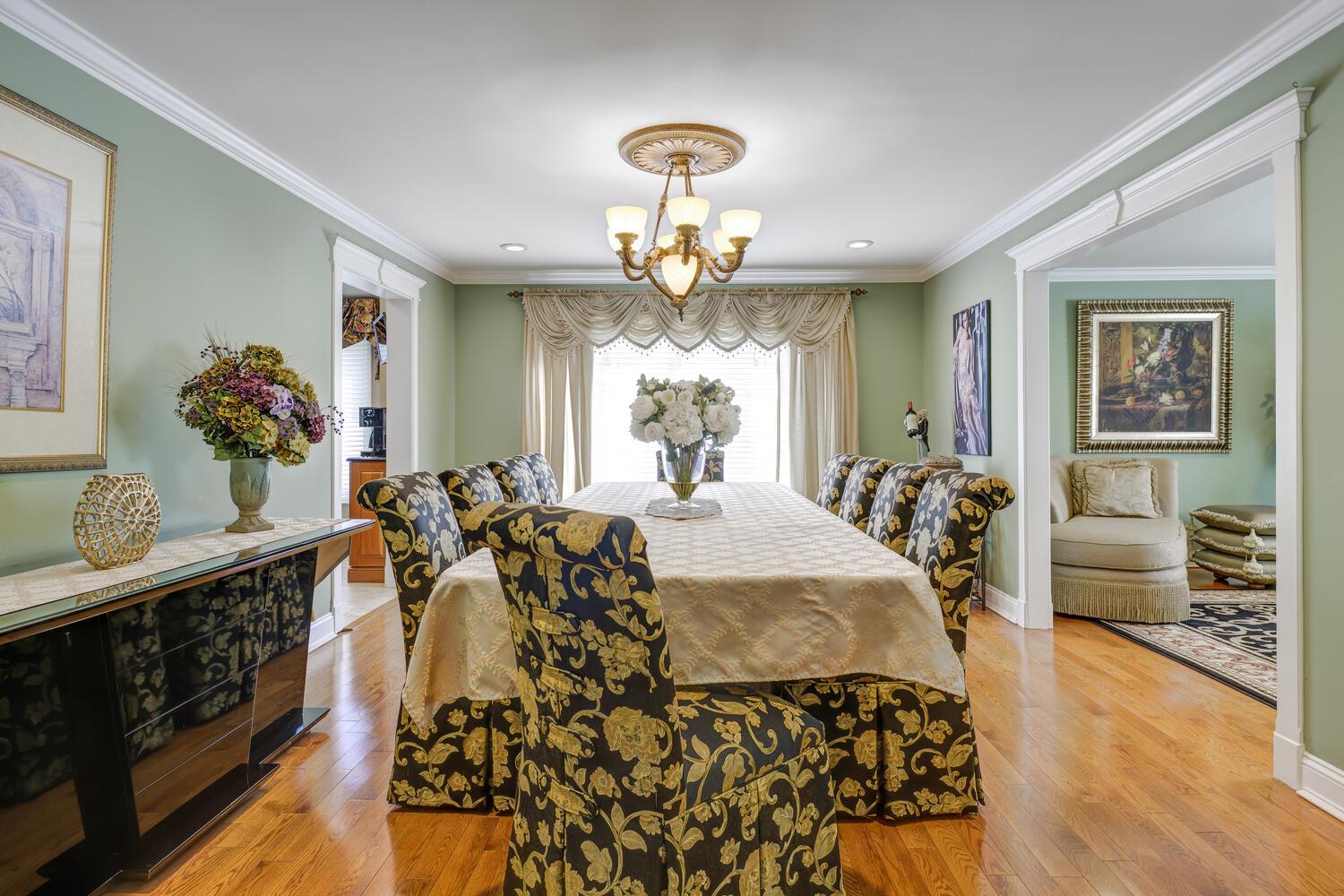 50 Townline Court, Hauppauge, New York image 12