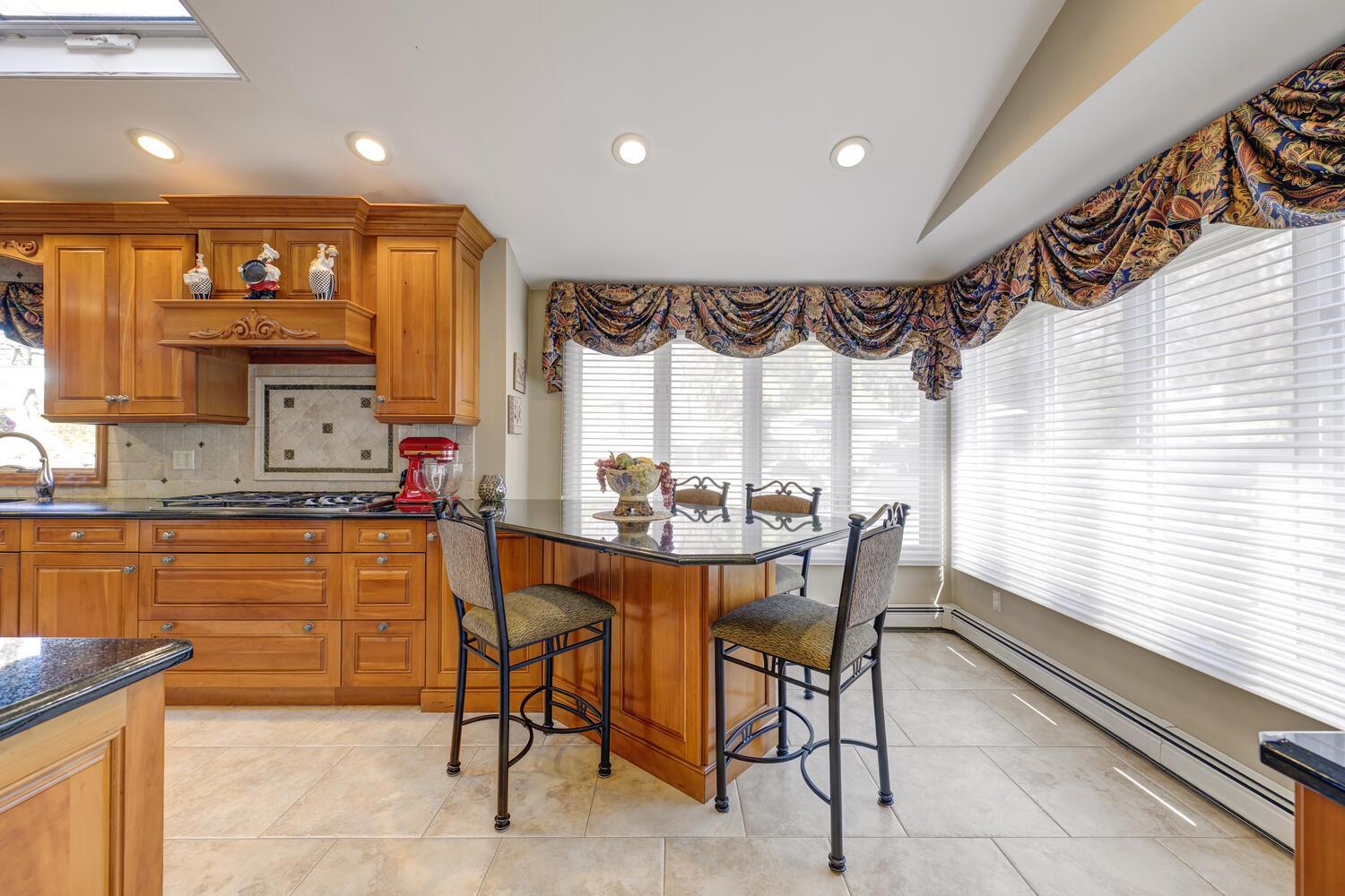 50 Townline Court, Hauppauge, New York image 6