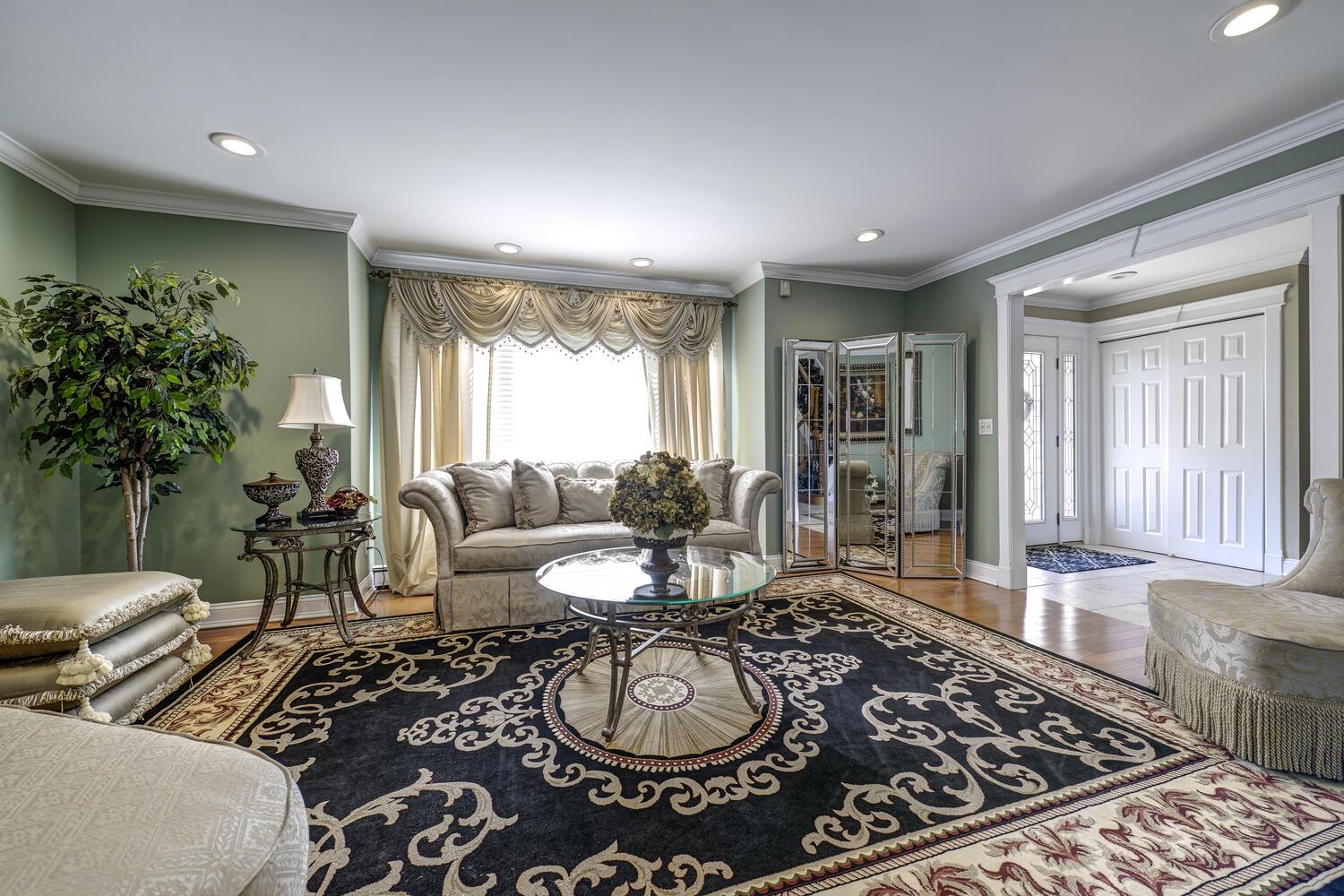 50 Townline Court, Hauppauge, New York image 8