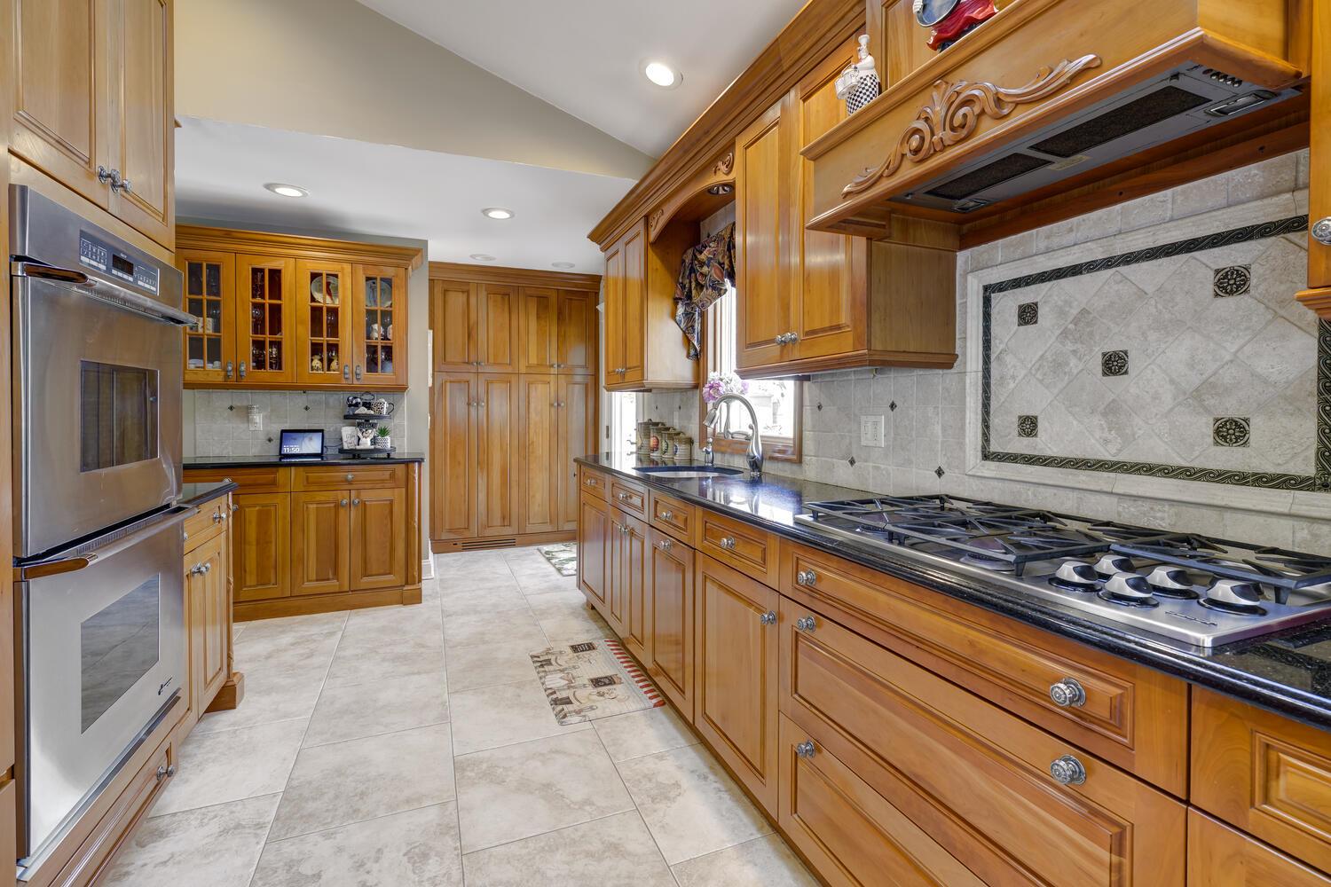 50 Townline Court, Hauppauge, New York image 5