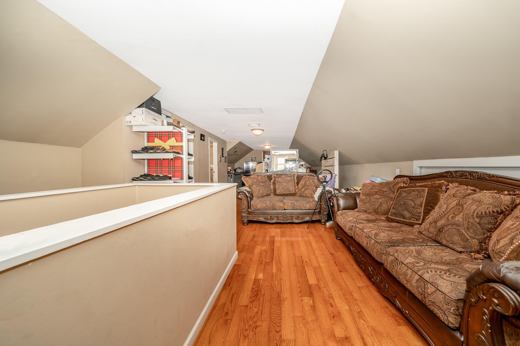 84 N 1st Street, Brentwood, New York image 20