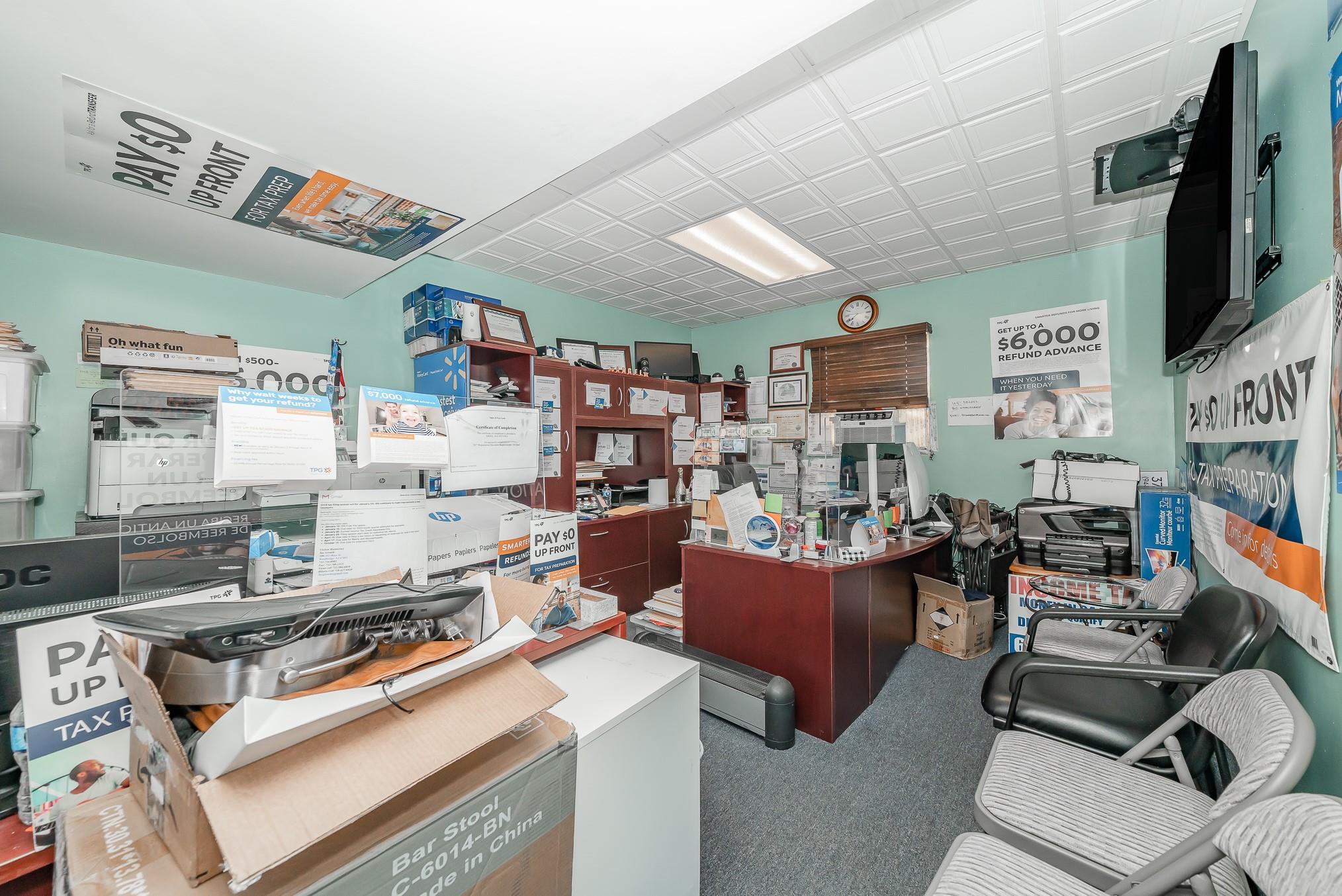 84 N 1st Street, Brentwood, New York image 24