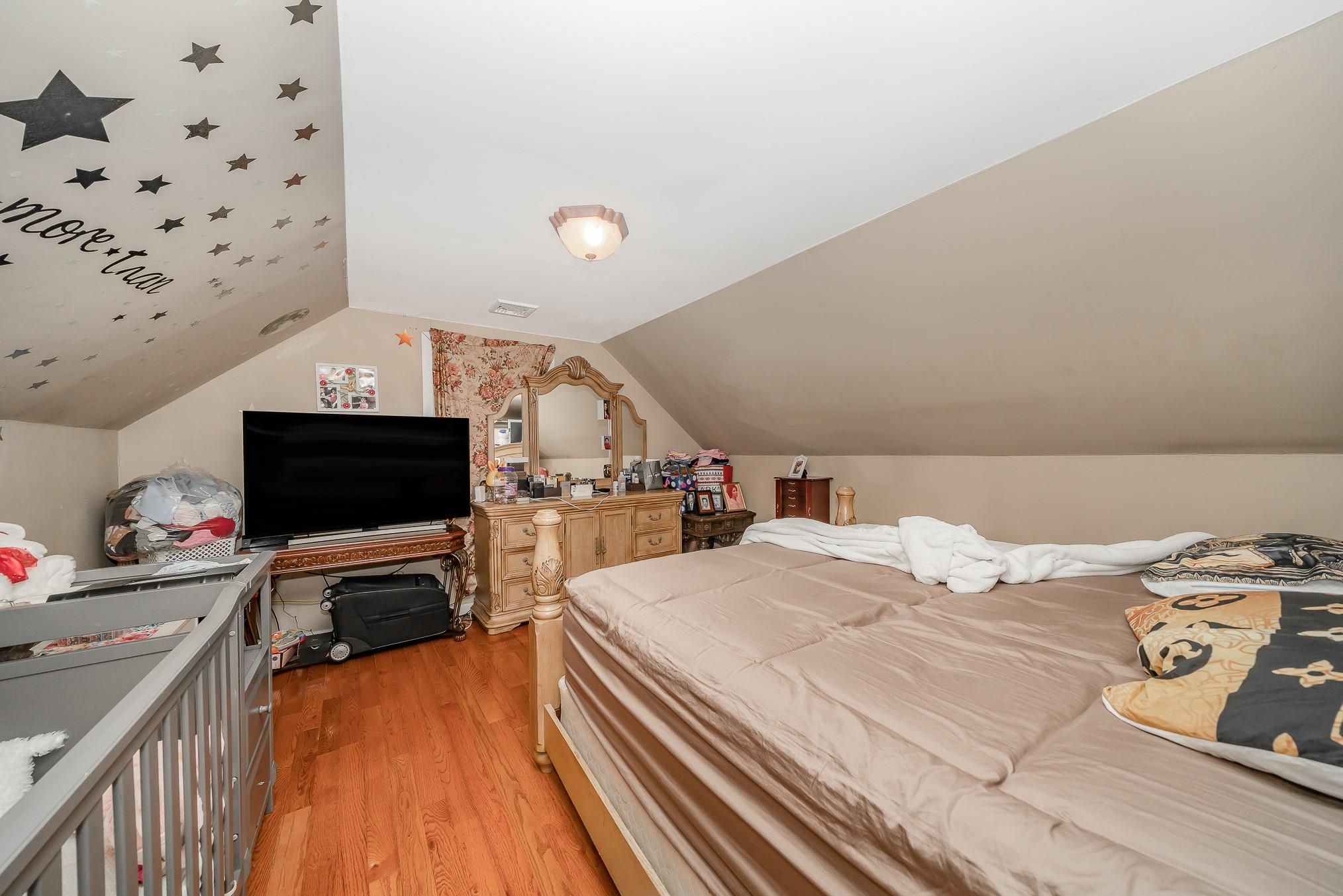 84 N 1st Street, Brentwood, New York image 17