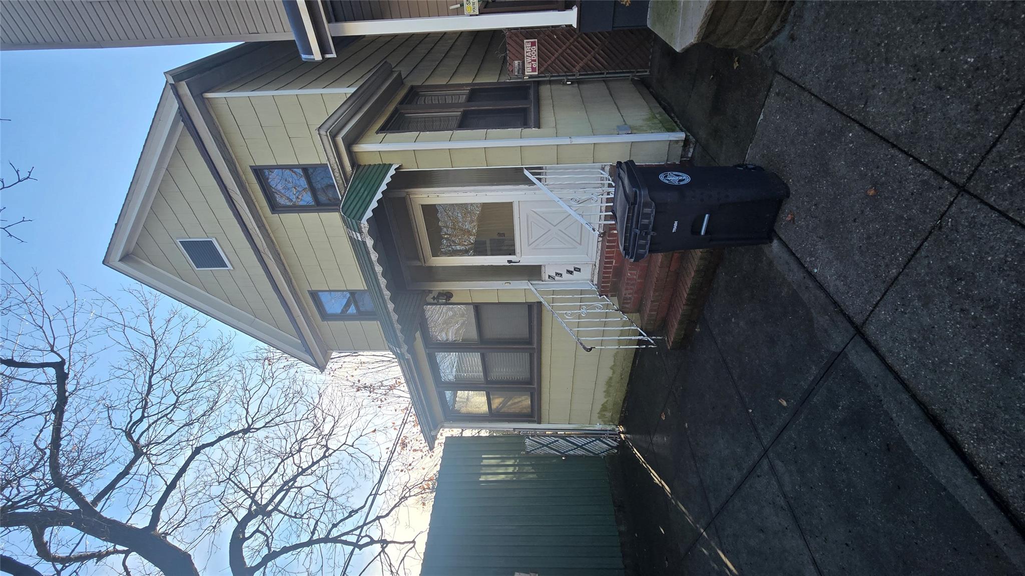 72 Street, Glendale, Queens, NY - 3 Bedrooms  
1 Bathrooms - 