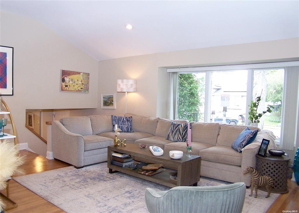 5 Rosalie Drive, Oyster Bay, New York image 5