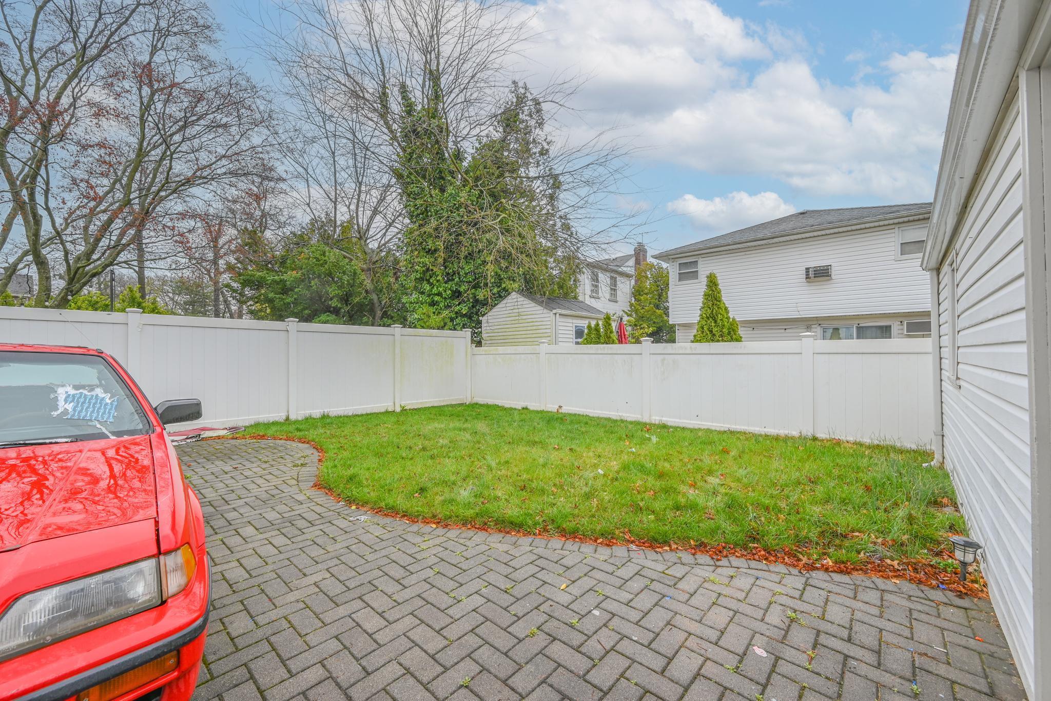 216 Home Street, Valley Stream, New York image 5