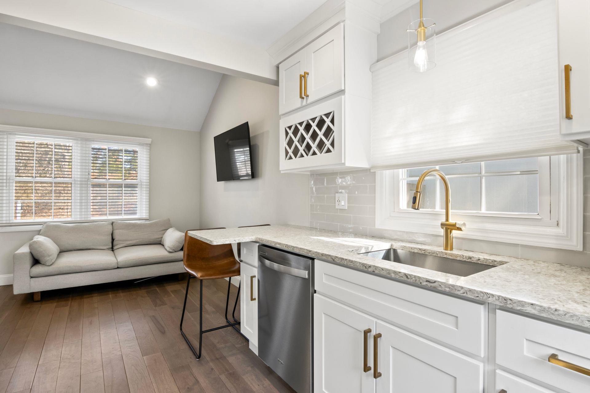 4 Kathryn Street, East Patchogue, New York image 9