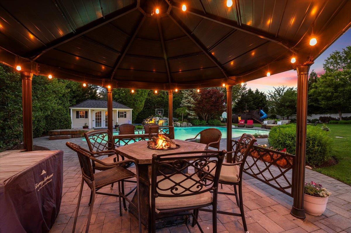 22 Monticello Drive, Shoreham, New York image 30