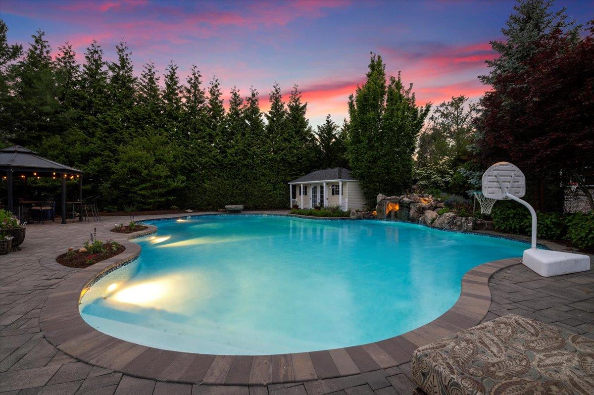 22 Monticello Drive, Shoreham, New York image 34
