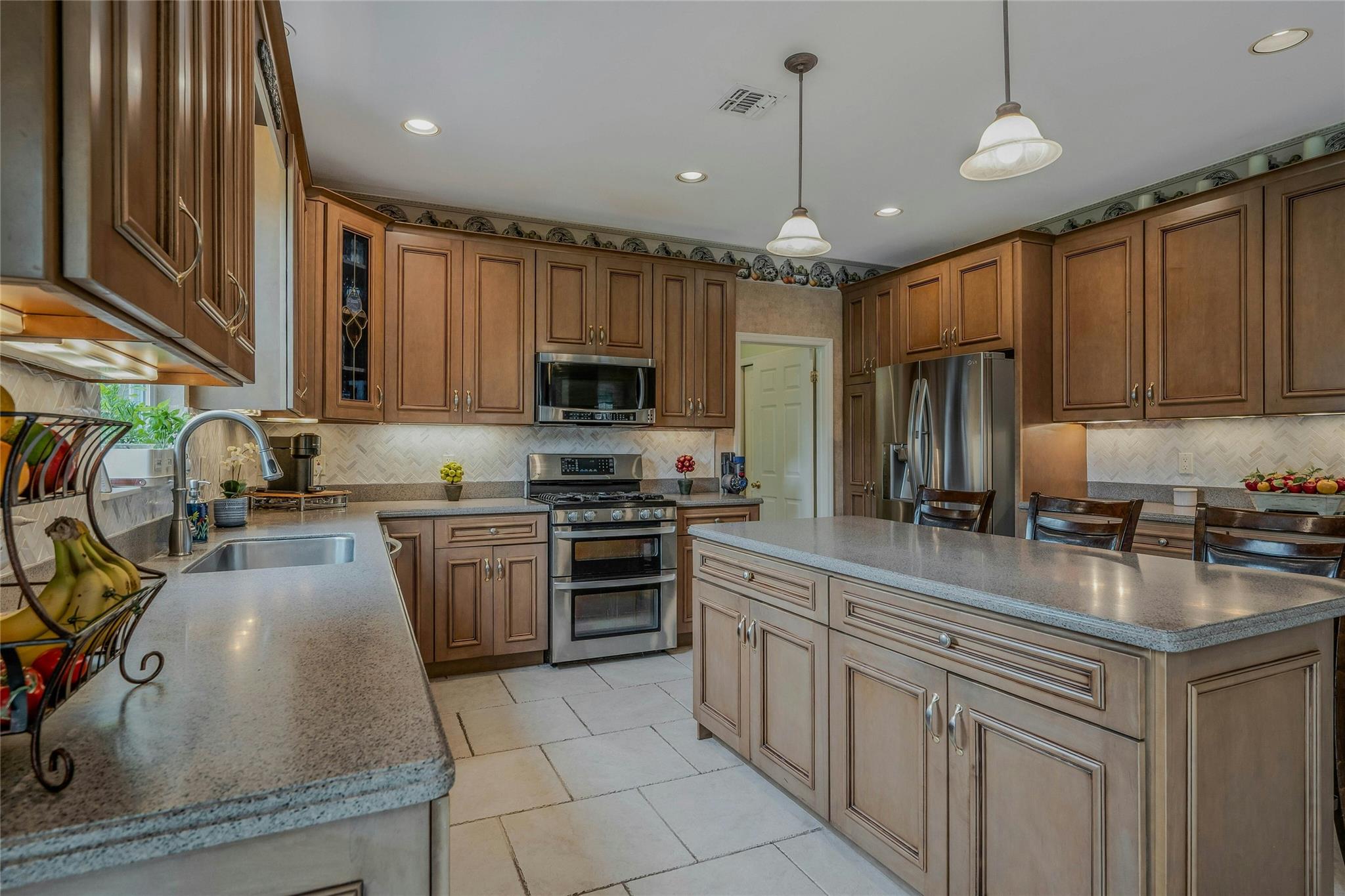 22 Monticello Drive, Shoreham, New York image 9