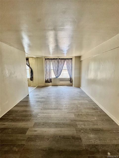 Homes For Sale - 2661 Marion Avenue #2D<br/> Bronx County, Bronx, NY 10458