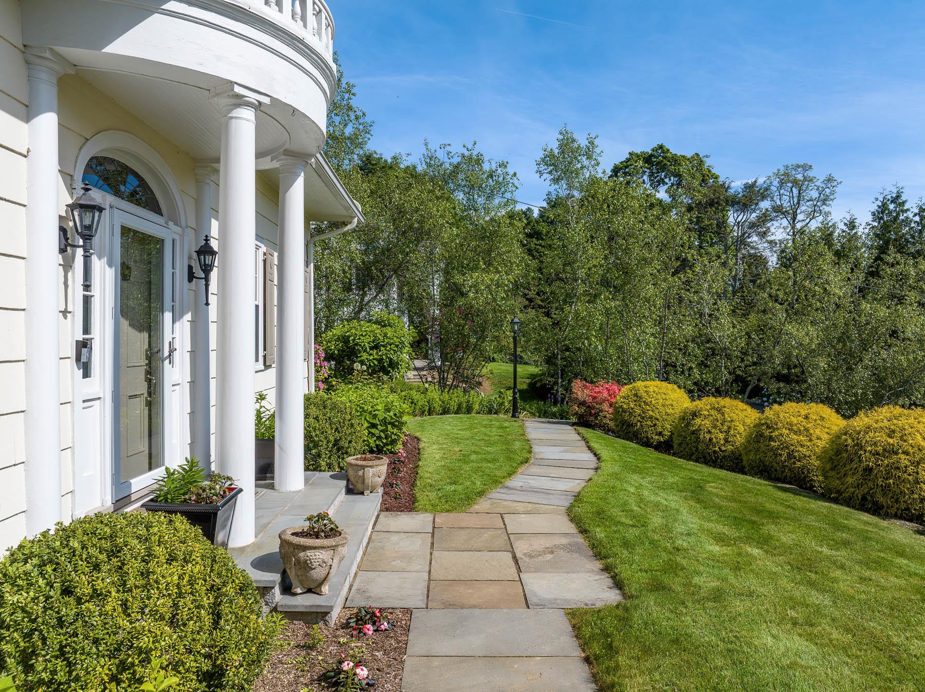 526 Purchase Street, Rye, New York image 3