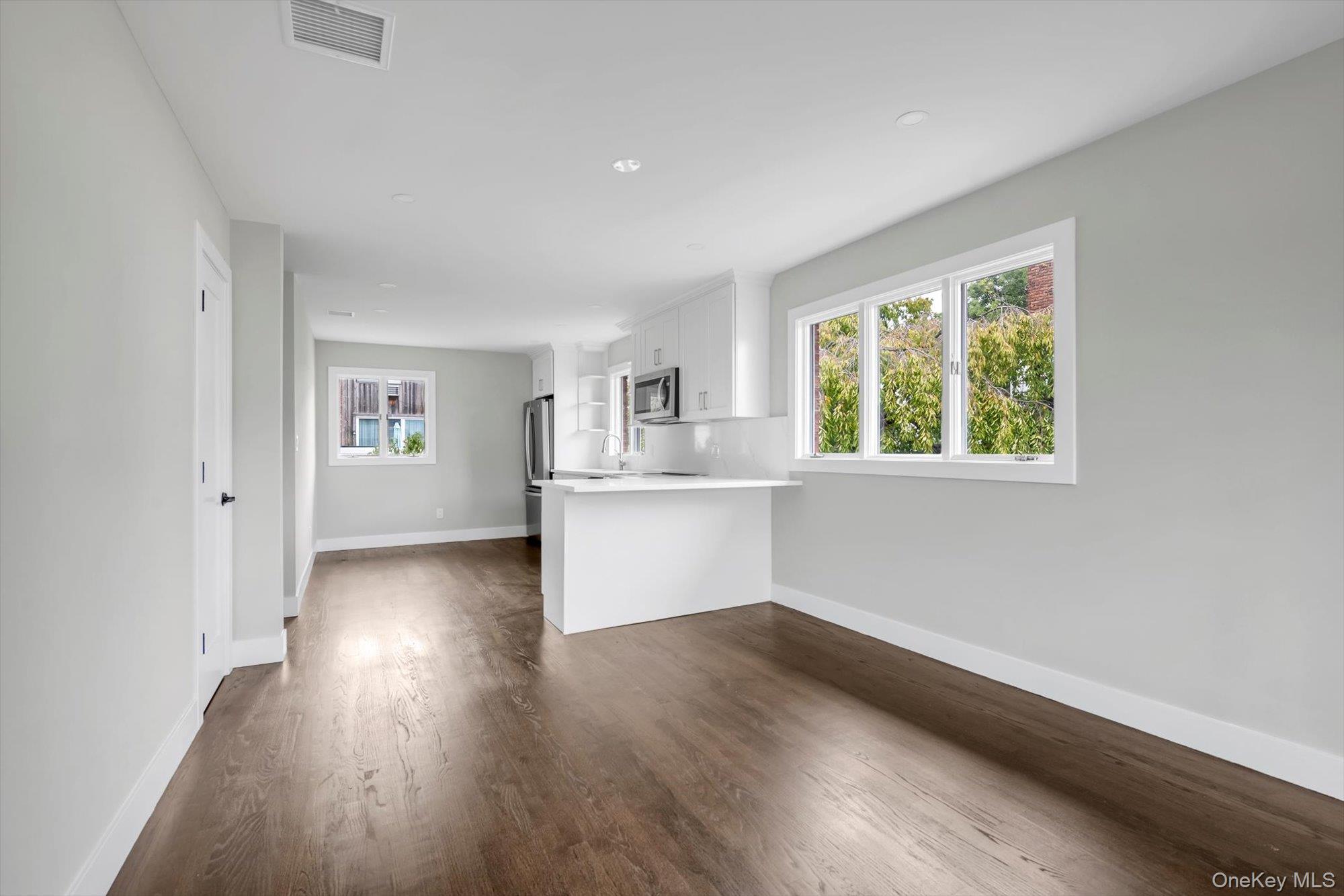 5 Linwood Road N