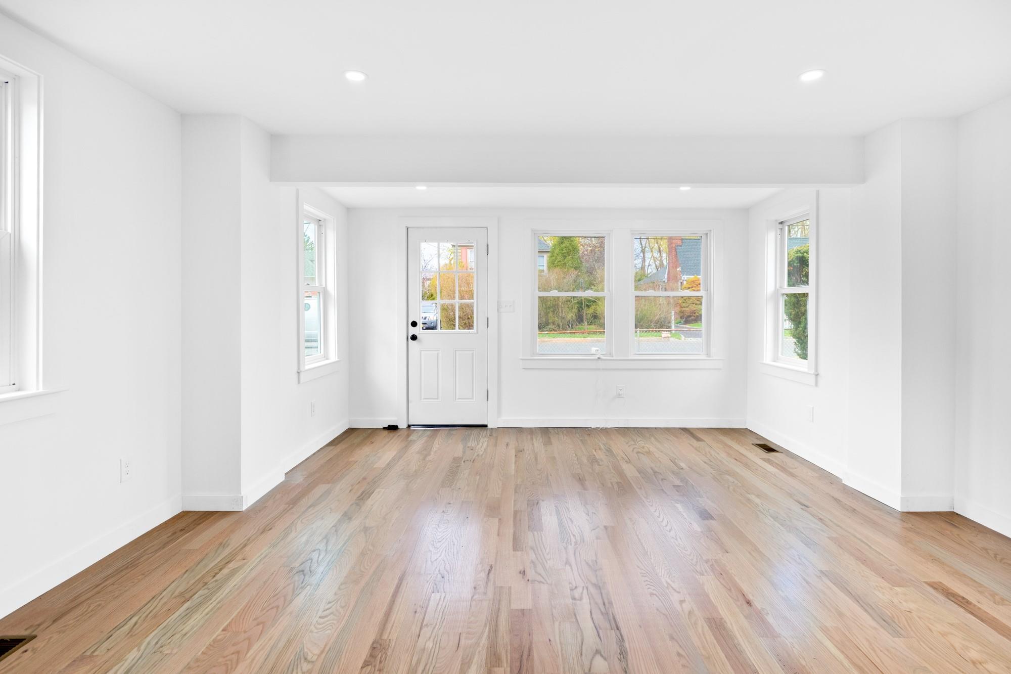 26 Dawson Avenue, Kings Park, New York image 7