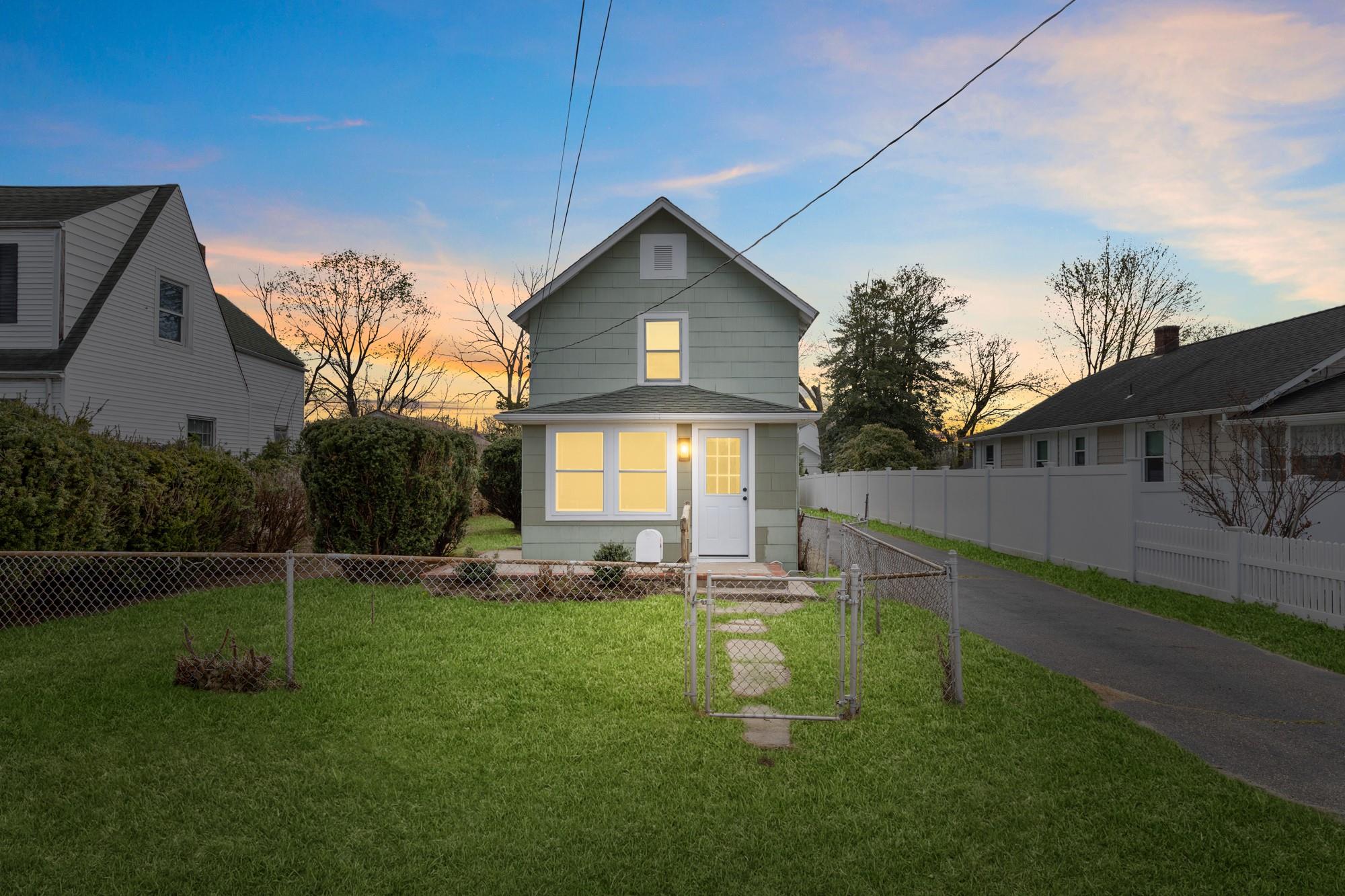 26 Dawson Avenue, Kings Park, New York image 2