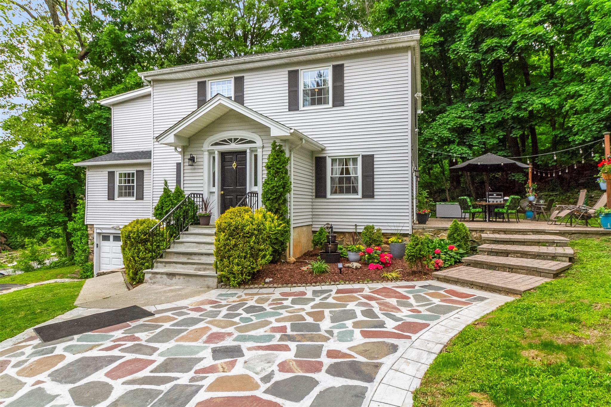 93 W Lake Boulevard, Mahopac, New York image 1