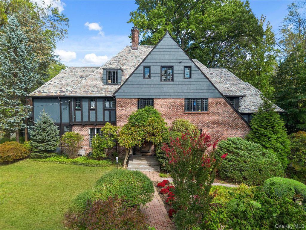 Photo of 9 Rye Road, Rye, NY 10580 (MLS # 971297)