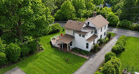 Photo of 278 Cherry Lane, Suffern, NY 10901 (MLS # 985580)