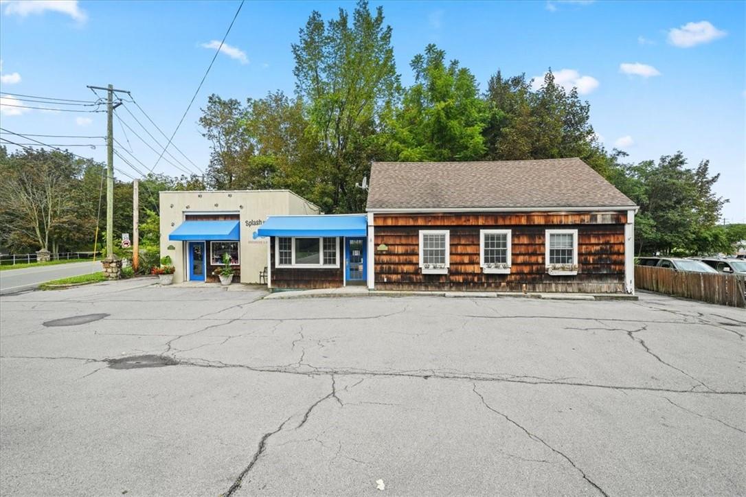 14 Lakes Road