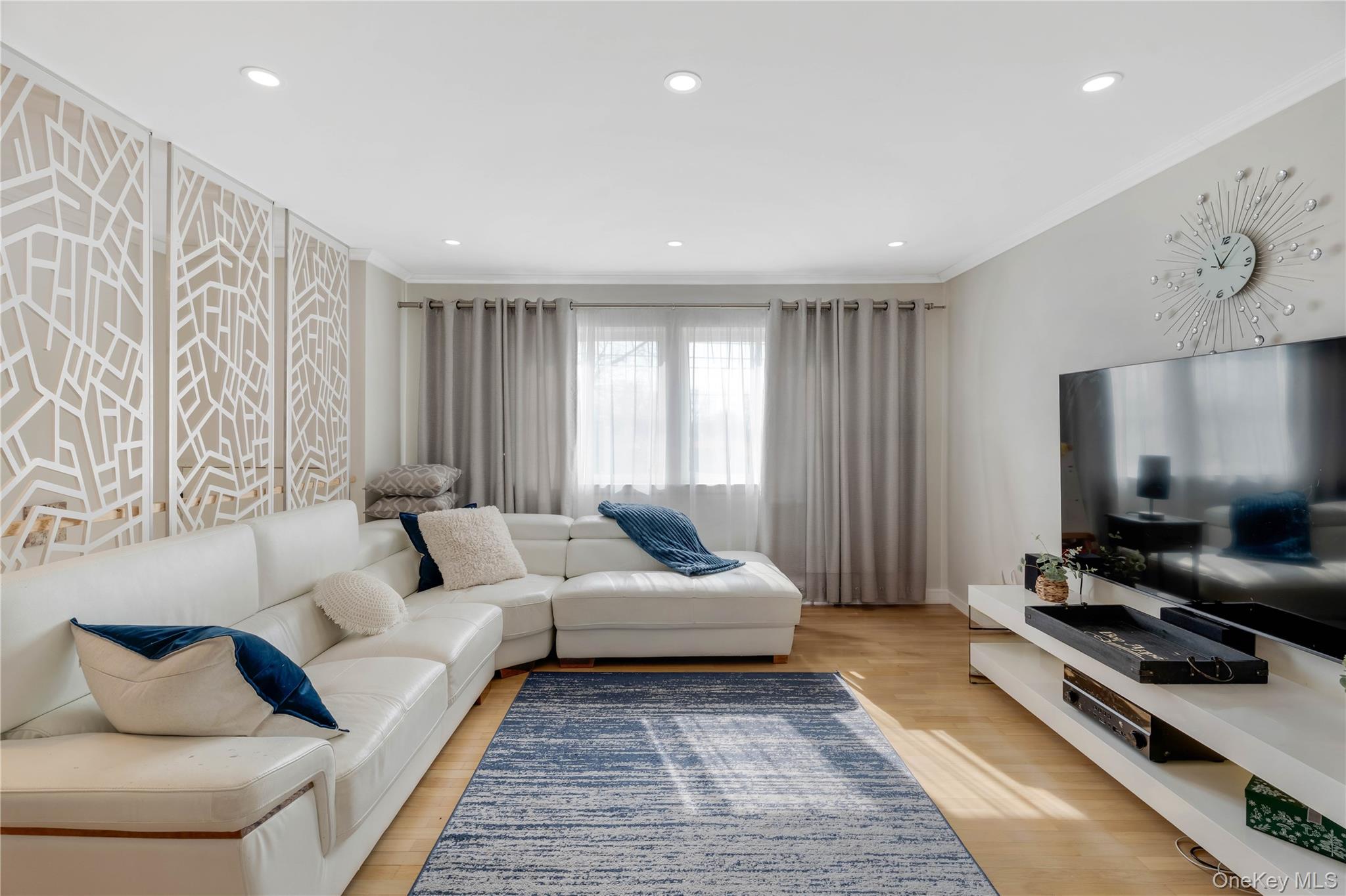 929 West Fingerboard Road