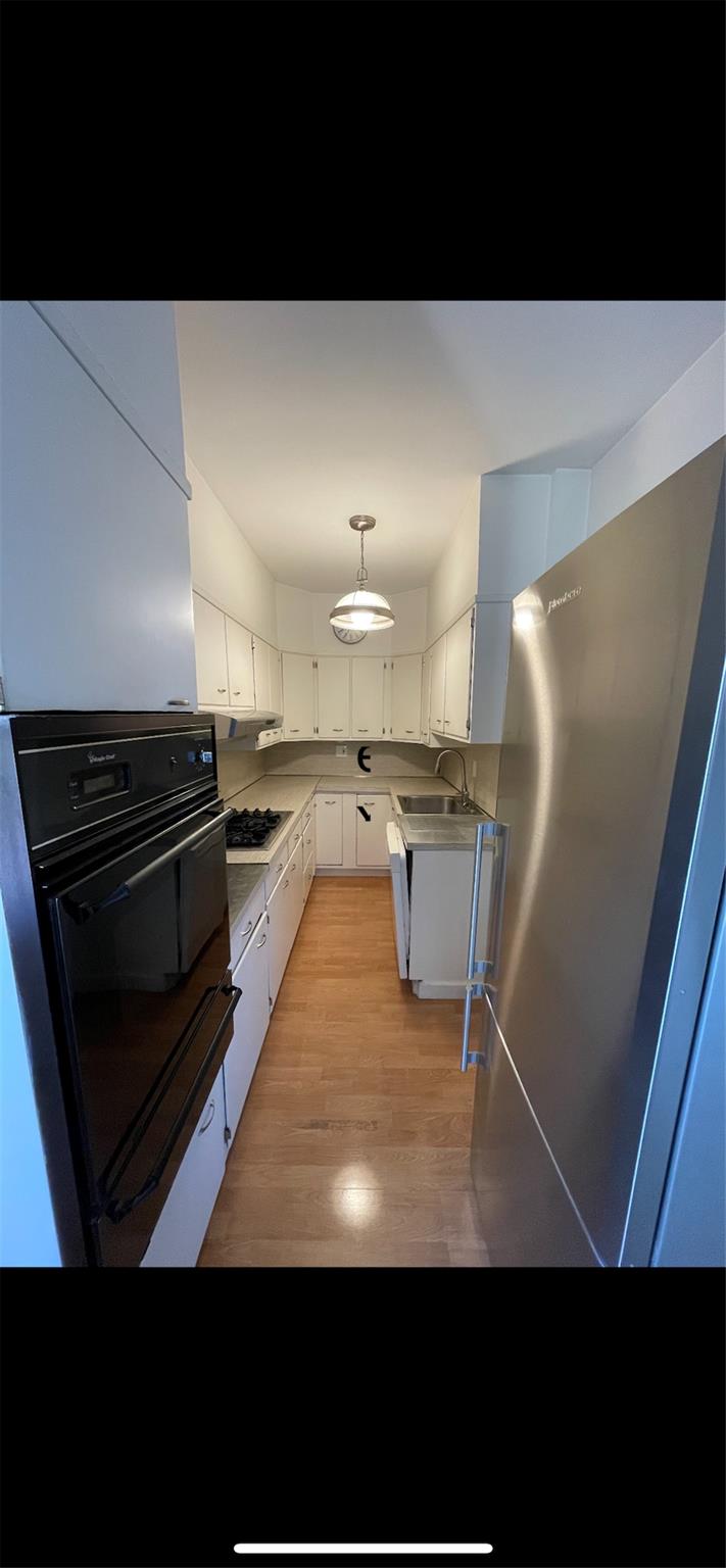 Wolfs Lane 1, Pelham, New York - 1 Bedrooms  
1 Bathrooms  
3 Rooms - 