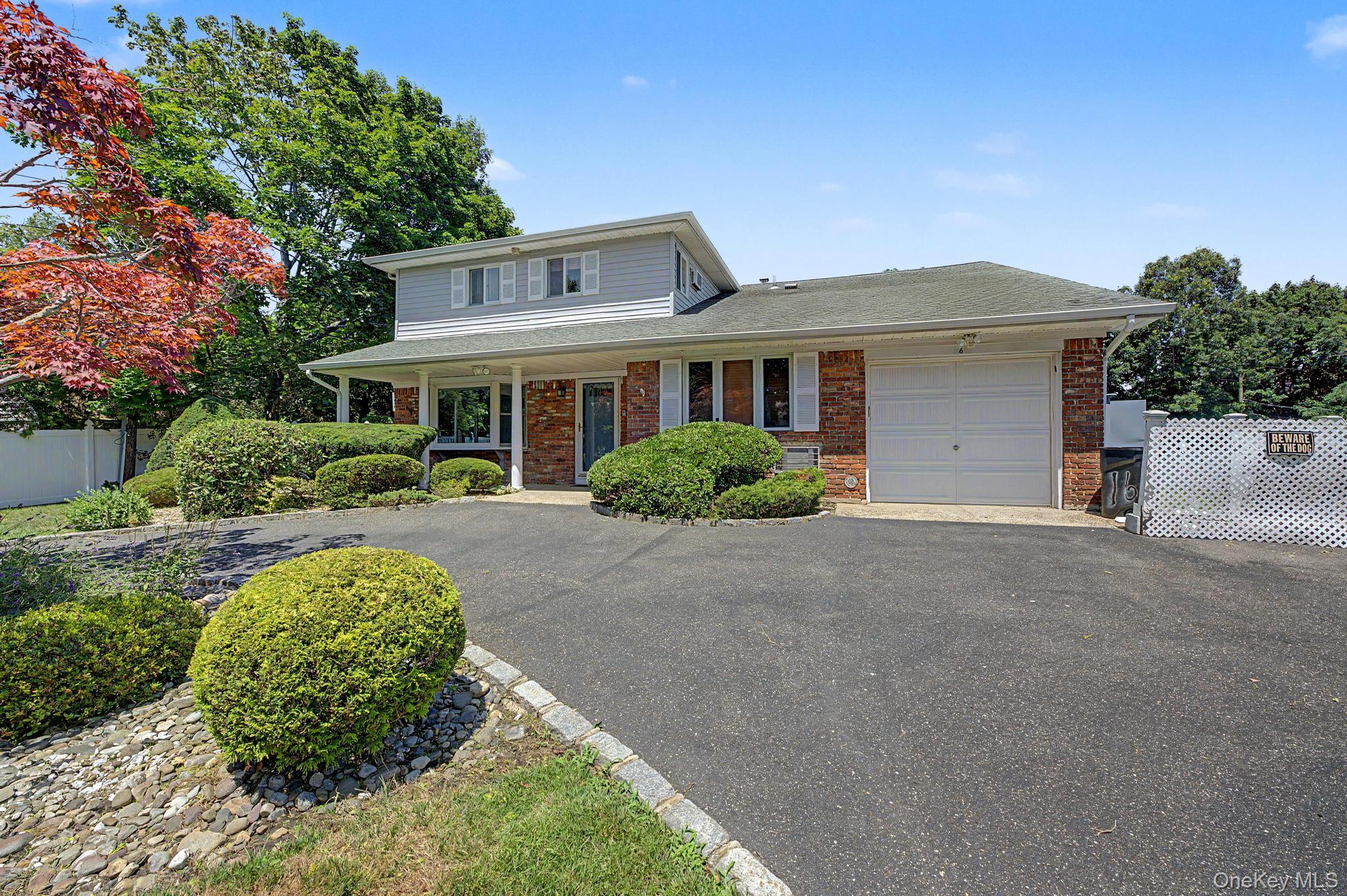 16 Cross Bow Lane