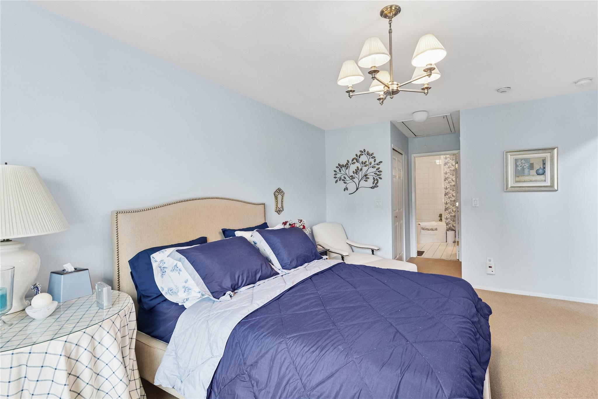 552 Birchwood Park Drive, Middle Island, New York image 16