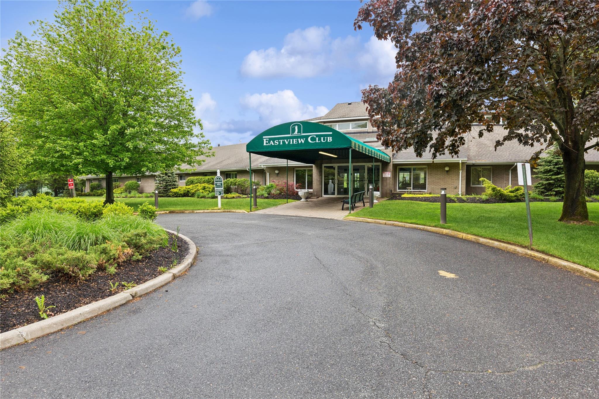 552 Birchwood Park Drive, Middle Island, New York image 32