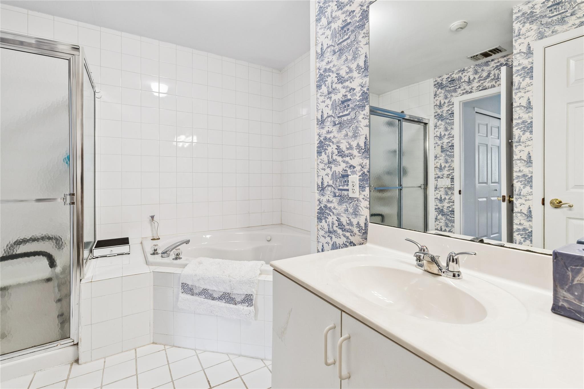 552 Birchwood Park Drive, Middle Island, New York image 19