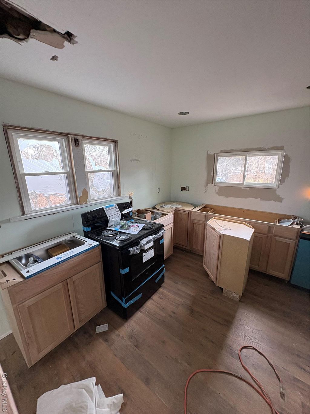 Photo of 25 Woodcliff Avenue, Poughkeepsie, NY 12603 (MLS # 964282)