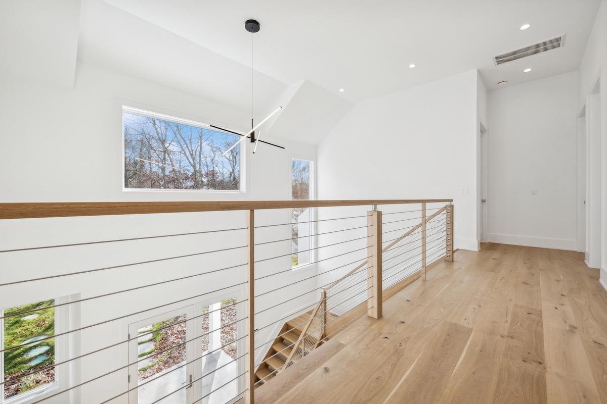 10 Broadwood Court, Wainscott, New York image 19