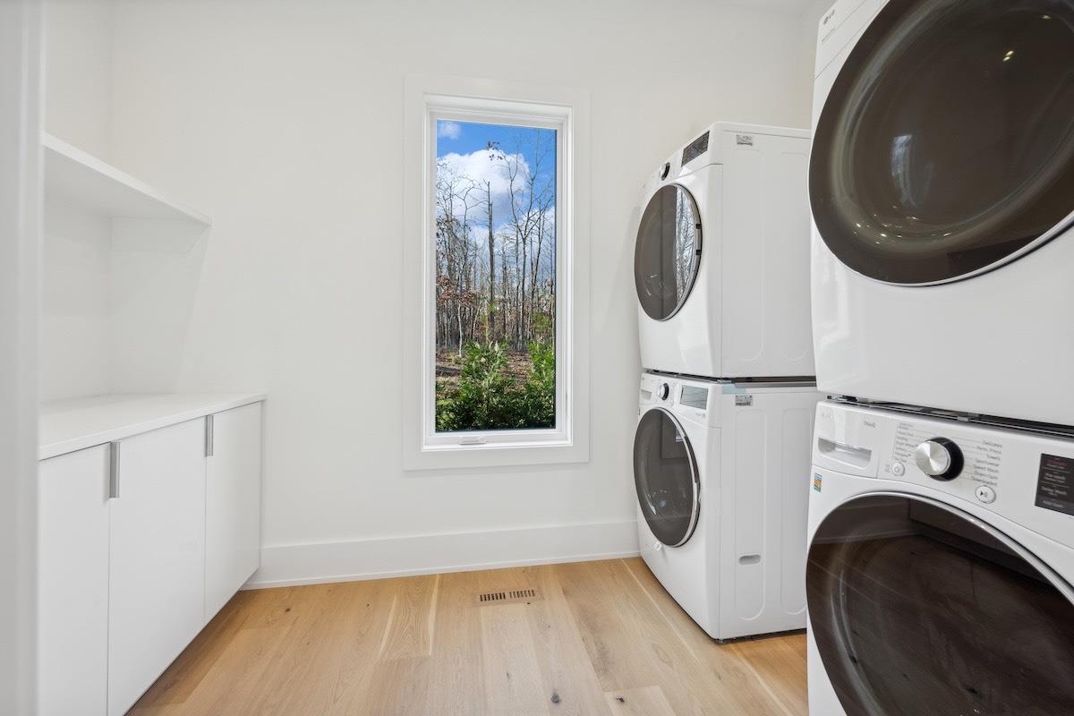 10 Broadwood Court, Wainscott, New York image 27
