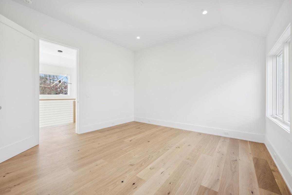 10 Broadwood Court, Wainscott, New York image 23