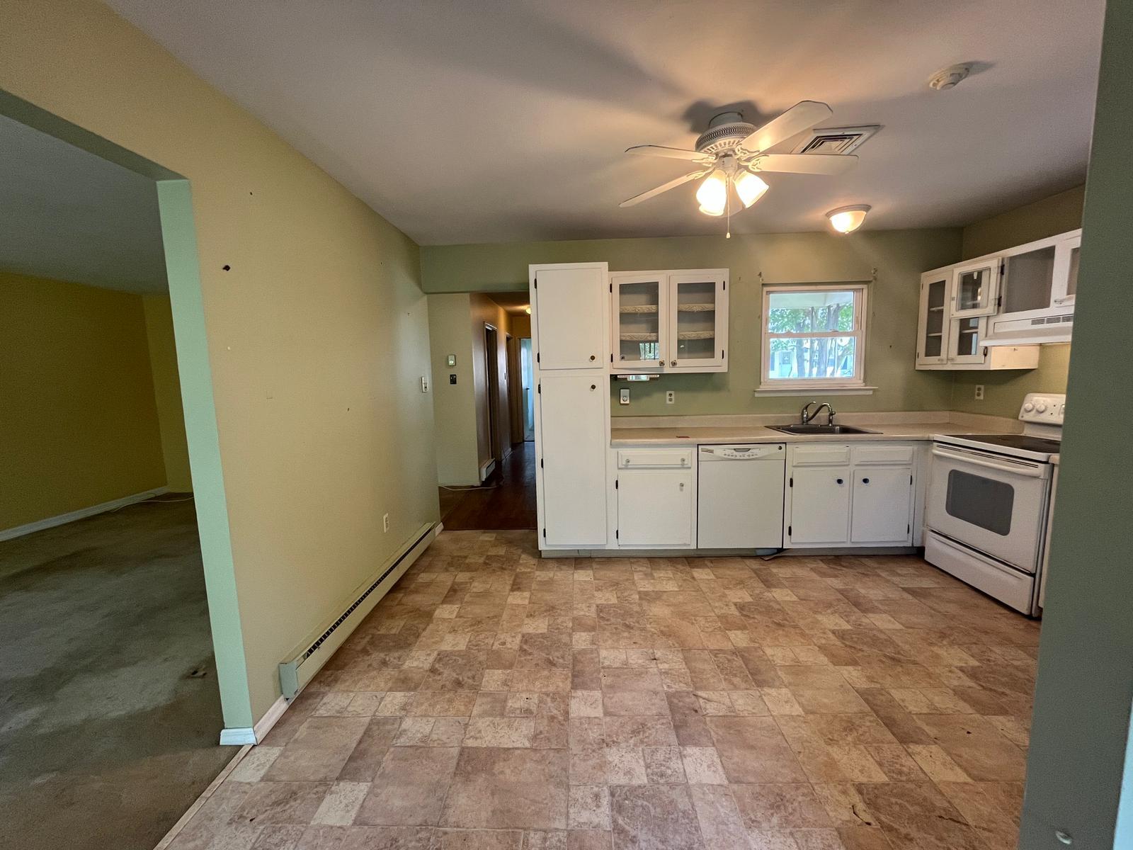 84-29 155th Ave Ave #6J, Howard Beach, New York image 5