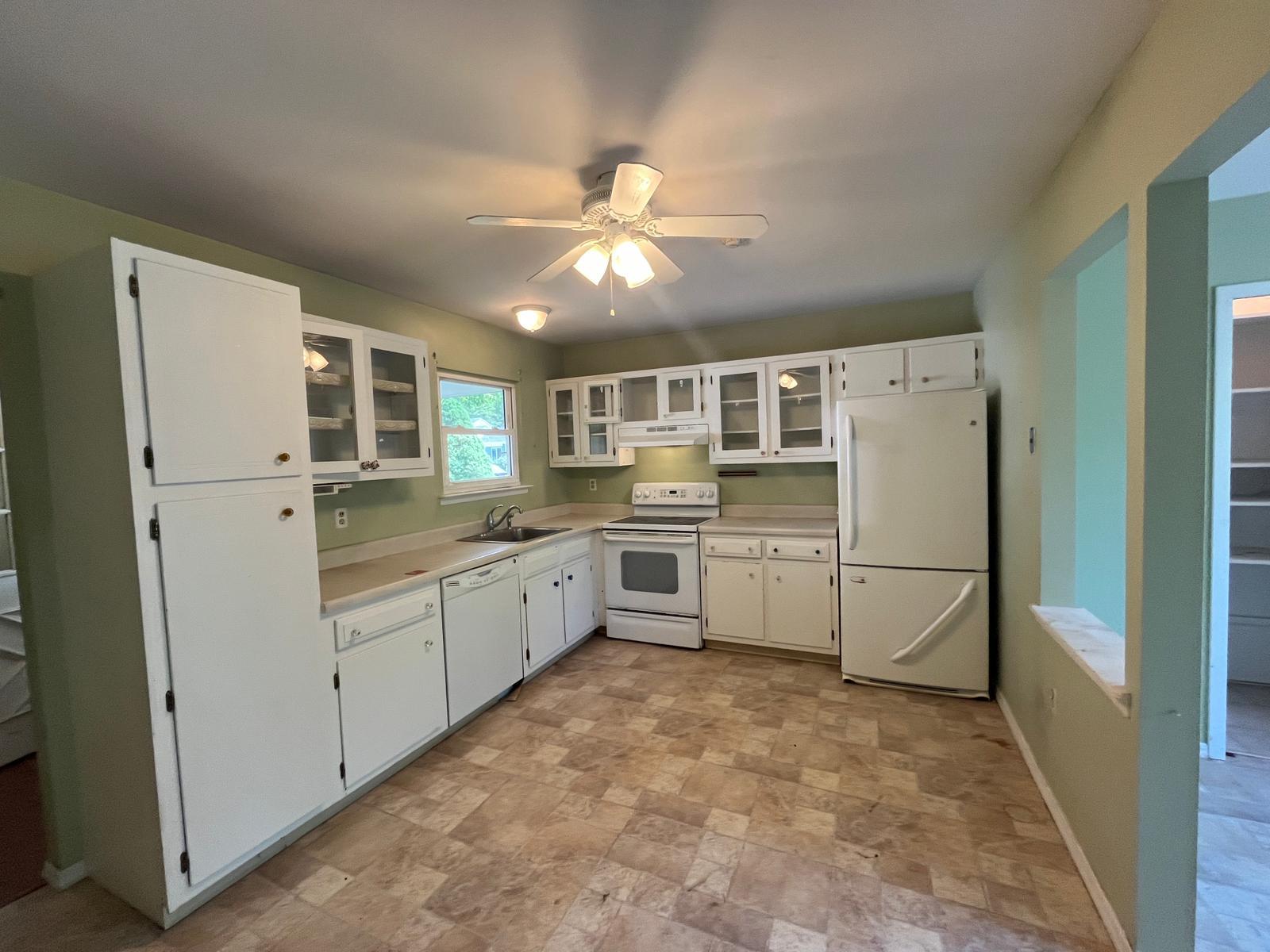 84-29 155th Ave Ave #6J, Howard Beach, New York image 4