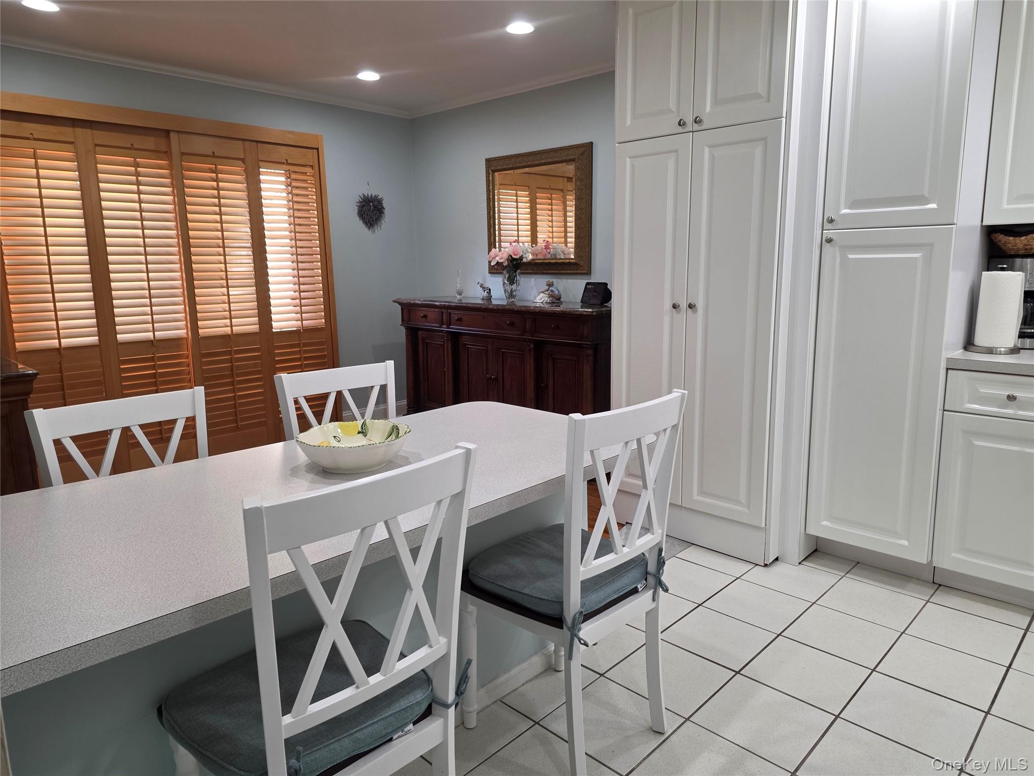 18-21 215th Street TH 24