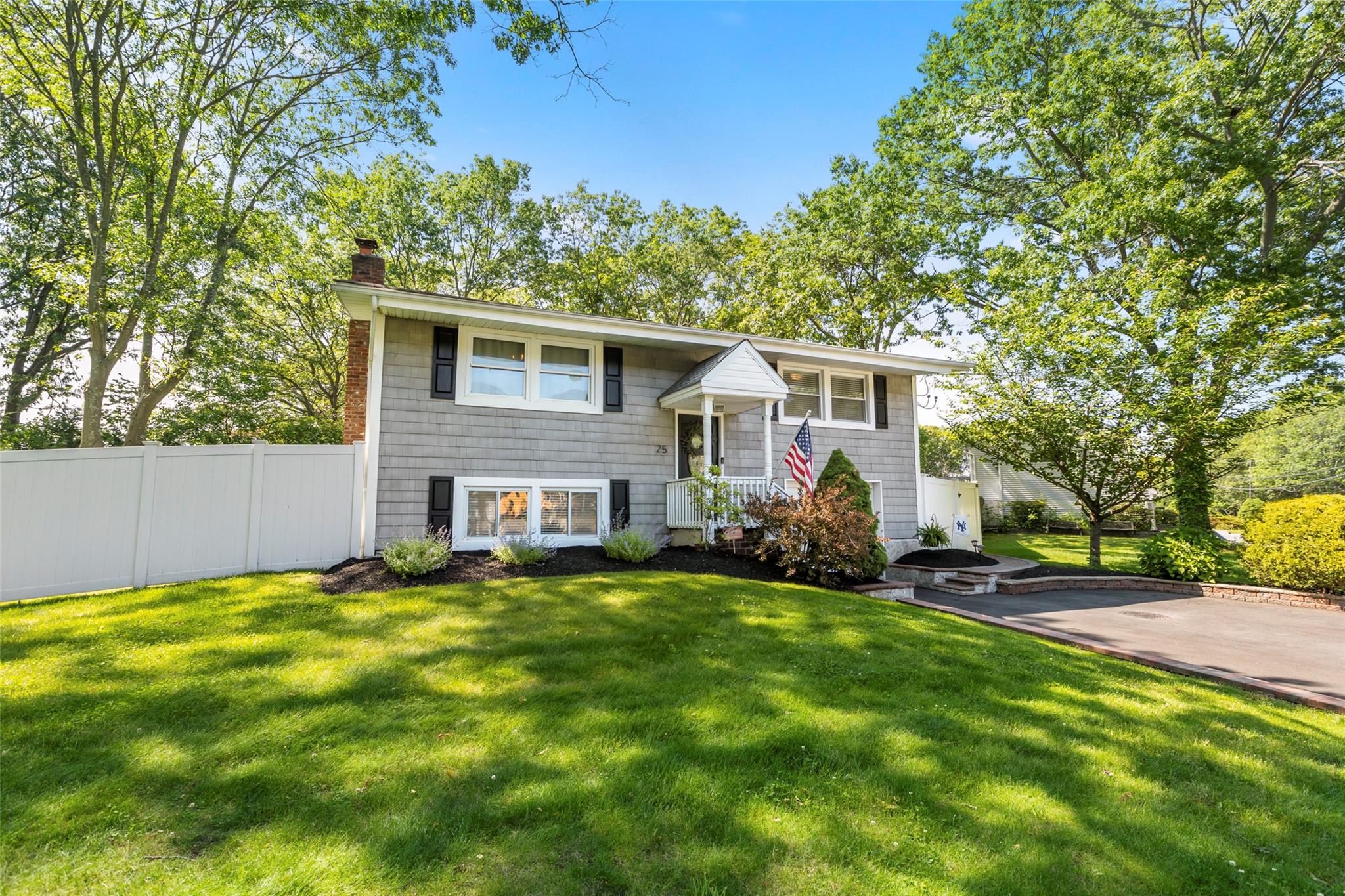 Property for Sale at Arrowhead Lane, East Setauket, Hamptons, NY - Bedrooms: 3 
Bathrooms: 2  - $618,000