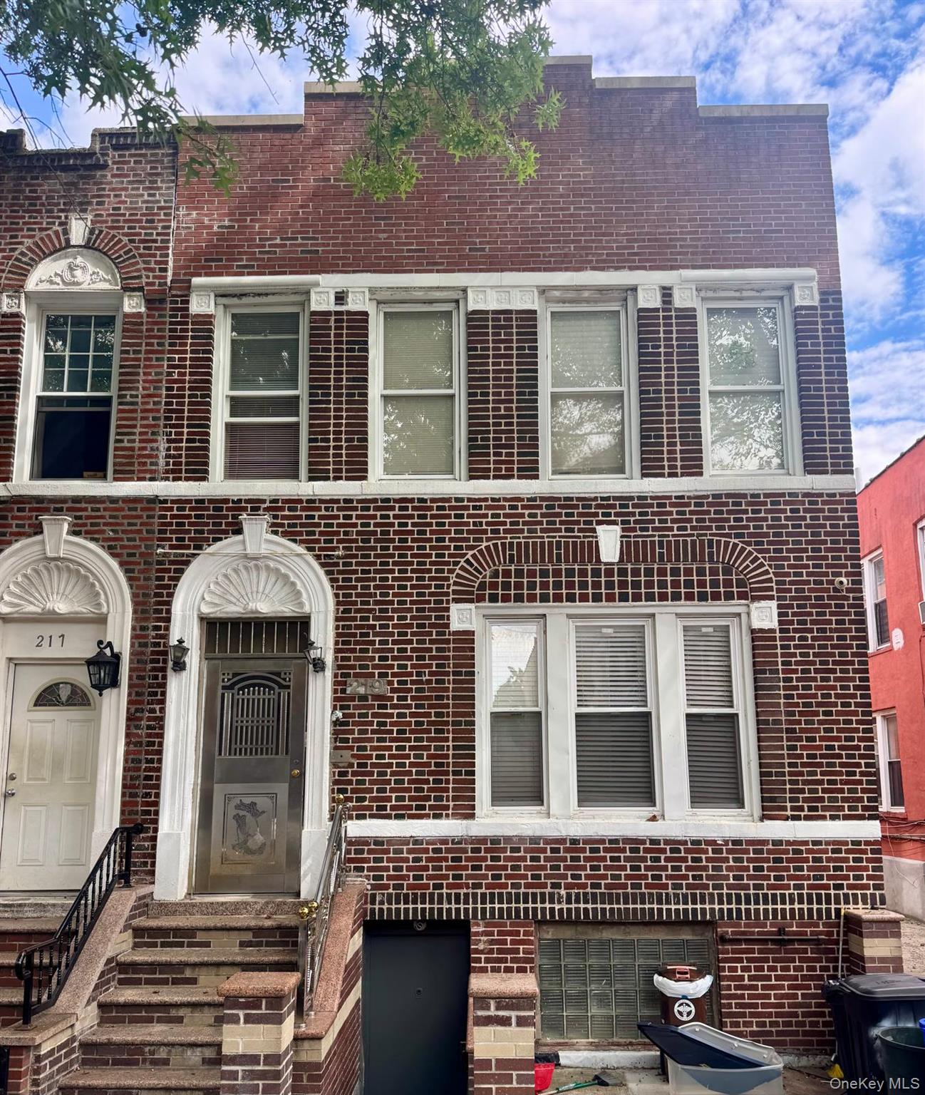 219 E 92nd Street