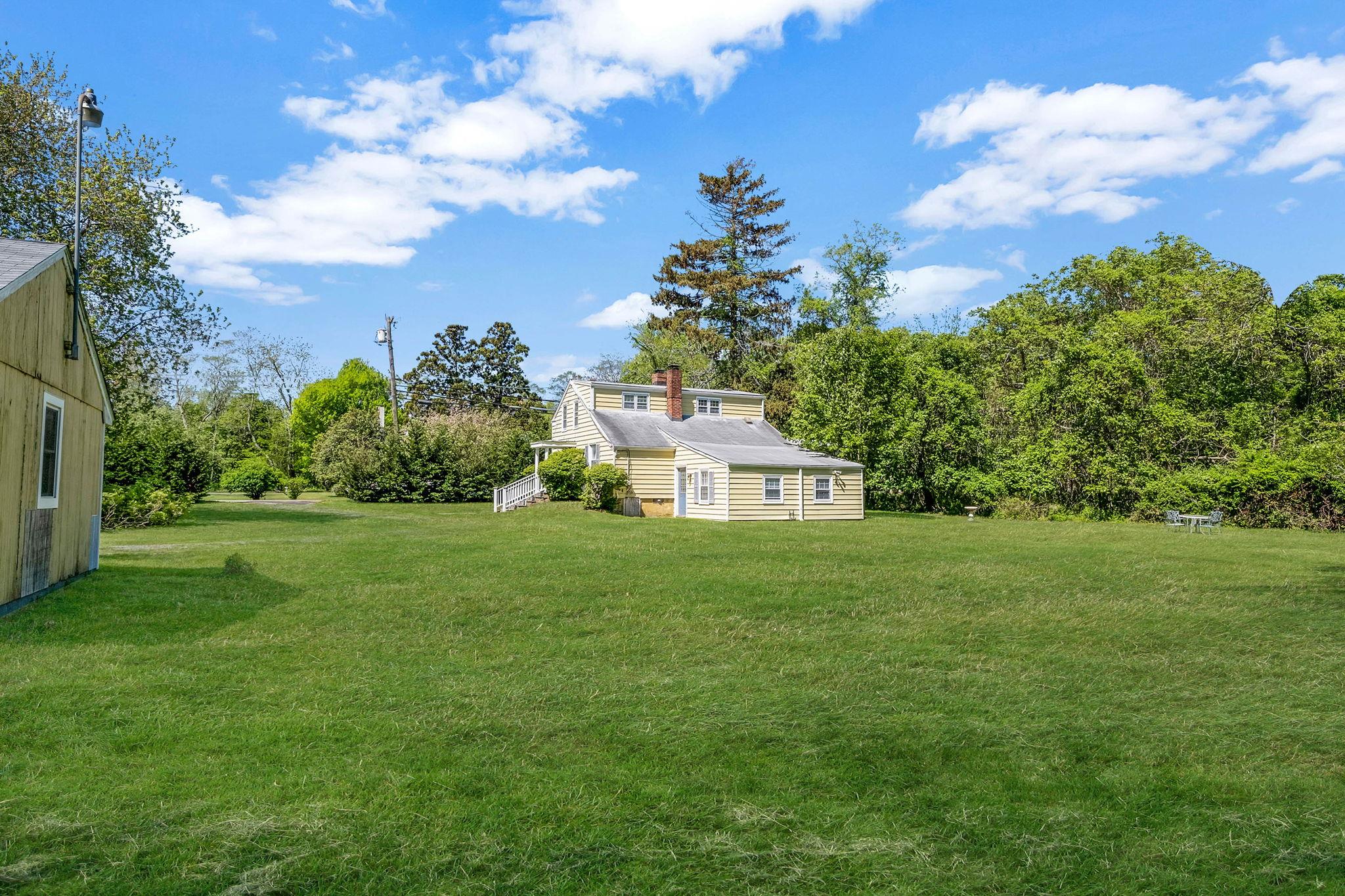 1680 N Sea Road, Southampton, New York image 32